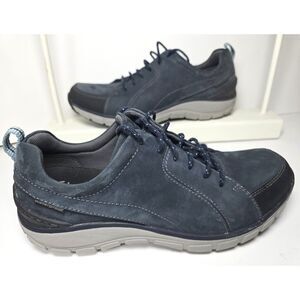 Woman's Clarks Wave Go Waterproof Shoes 9.5 Walking Sneakers Navy Blue Leather